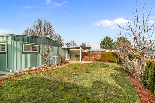 2252 Table Rock Road 222, Medford, OR 97501