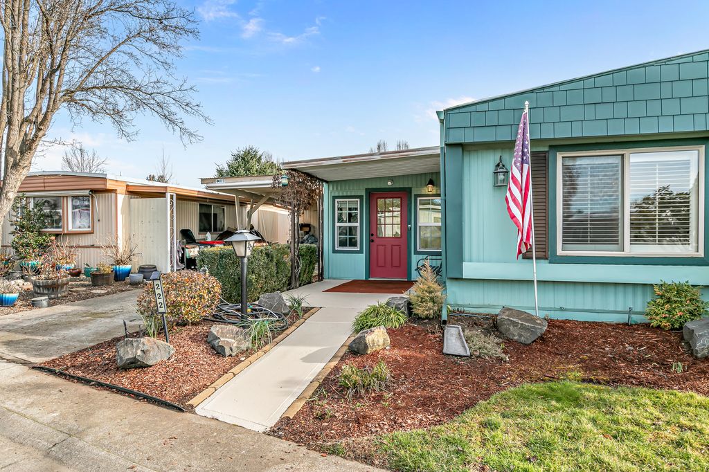 2252 Table Rock Road 222, Medford, OR 97501