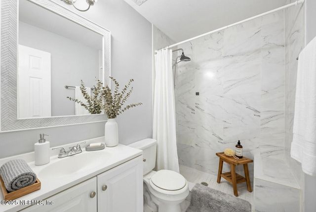 1672 SANDY HOLLOW Loop, Middleburg, FL 32068