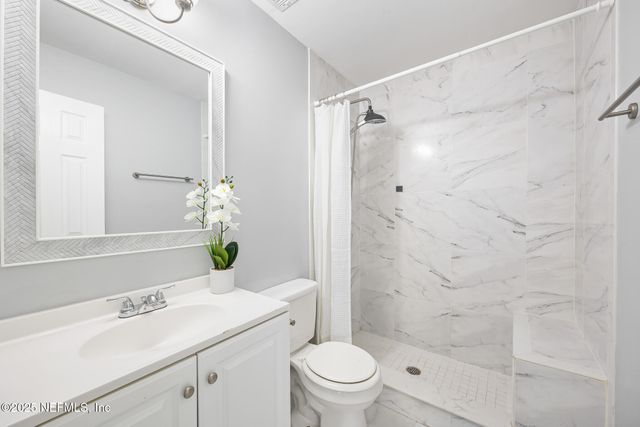 1672 SANDY HOLLOW Loop, Middleburg, FL 32068