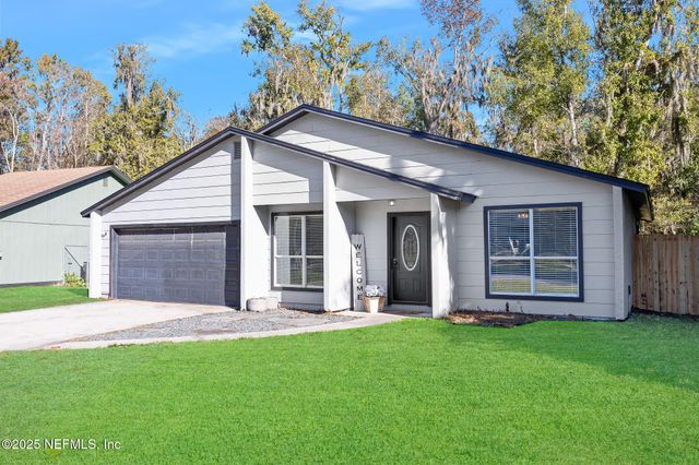 1672 SANDY HOLLOW Loop, Middleburg, FL 32068