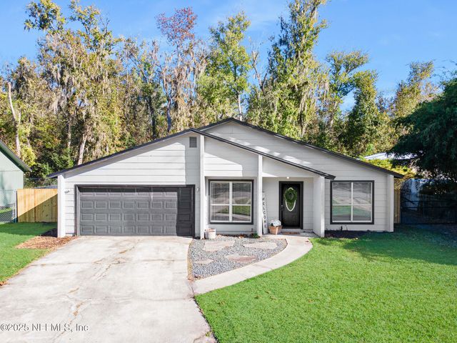 1672 SANDY HOLLOW Loop, Middleburg, FL 32068