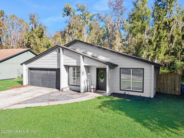 1672 SANDY HOLLOW Loop, Middleburg, FL 32068