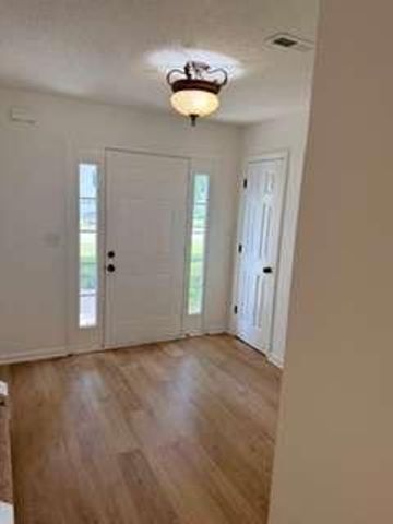 2570 Waters Run, Decatur, GA 30035