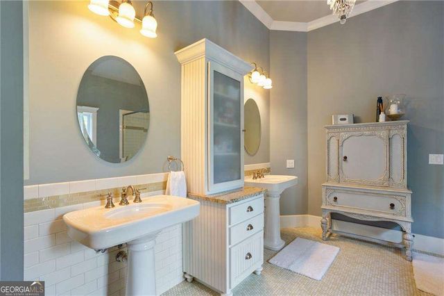 1020 Stonegrove Lane, Roswell, GA 30075