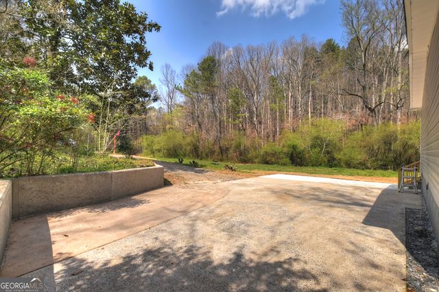 1072 Tails Creek Road, Ellijay, GA 30540