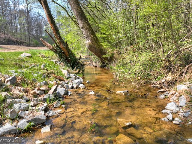 1072 Tails Creek Road, Ellijay, GA 30540