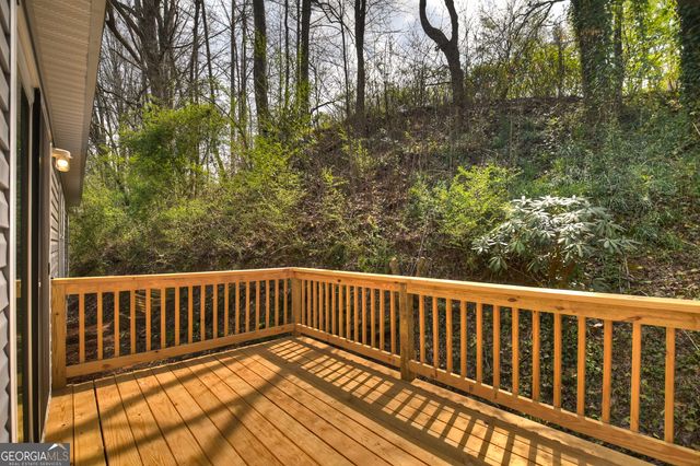 1072 Tails Creek Road, Ellijay, GA 30540