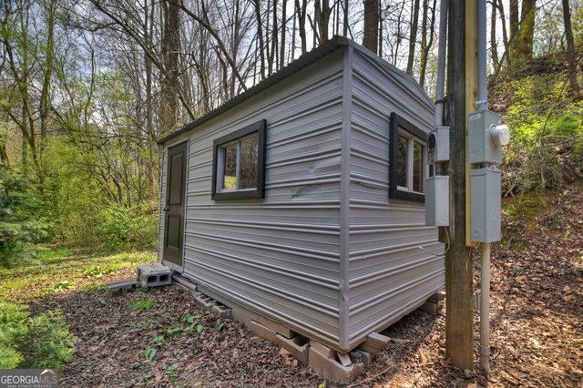 1072 Tails Creek Road, Ellijay, GA 30540