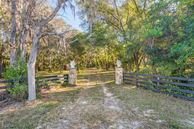 26861 MONDON HILL ROAD, Brooksville, FL 34601