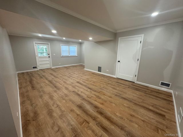 29 S Mortimer Avenue, Elmsford, NY 10523