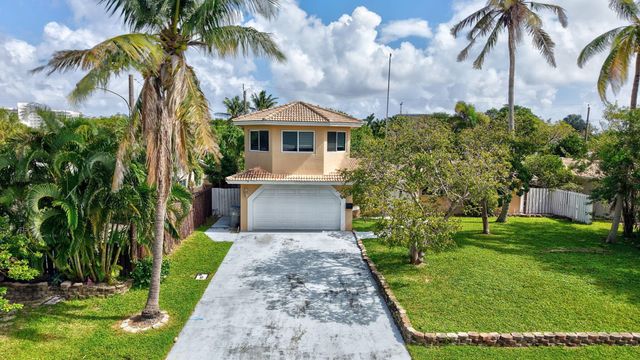 1300 NE 26th Avenue NE, Pompano Beach, FL 33062