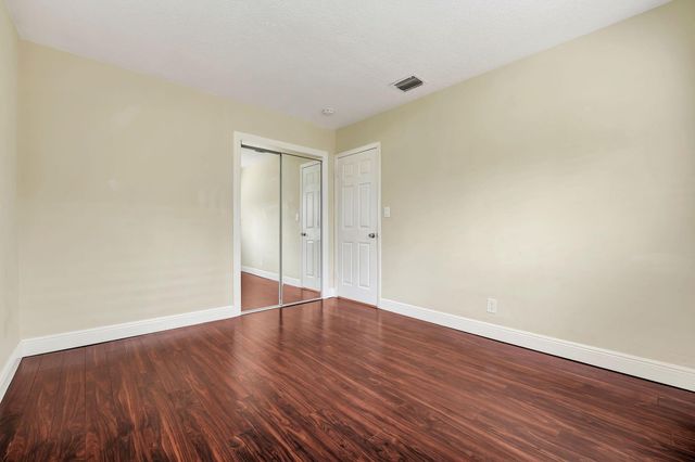 1300 NE 26th Avenue NE, Pompano Beach, FL 33062