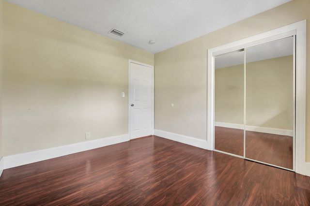 1300 NE 26th Avenue NE, Pompano Beach, FL 33062