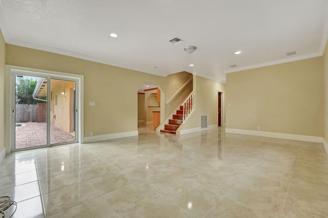 1300 NE 26th Avenue NE, Pompano Beach, FL 33062