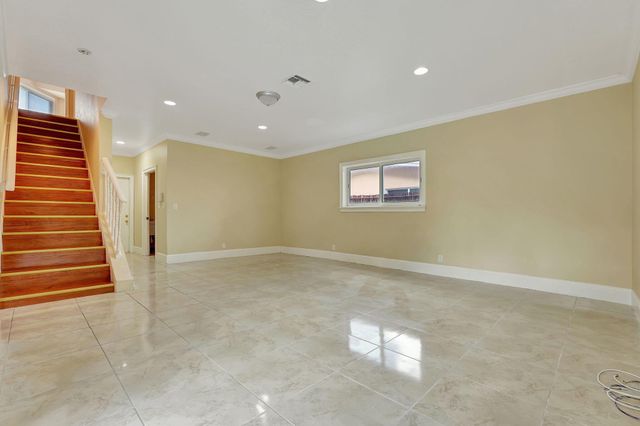 1300 NE 26th Avenue NE, Pompano Beach, FL 33062