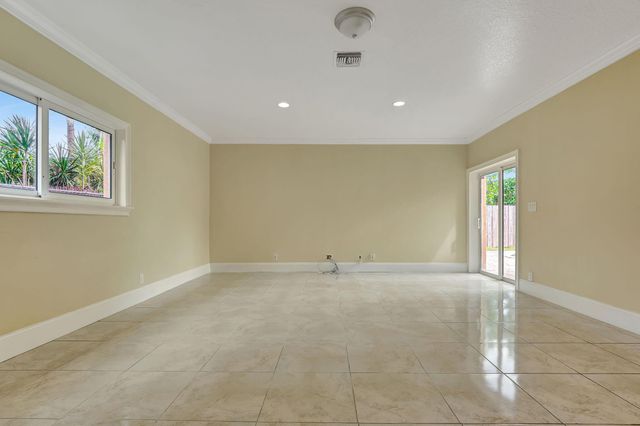 1300 NE 26th Avenue NE, Pompano Beach, FL 33062