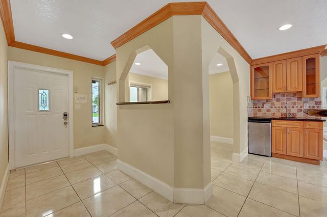 1300 NE 26th Avenue NE, Pompano Beach, FL 33062