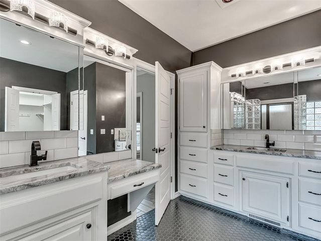 10125 Millspaugh Way, Yukon, OK 73099