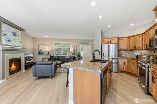 23753 NE Twinberry Way, Redmond, WA 98053