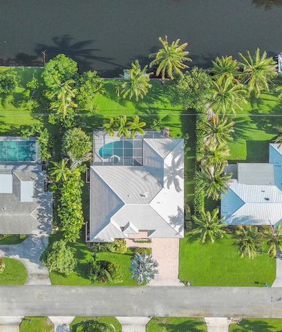 1870 Mediterranean Road W, Lake Clarke Shores, FL 33406