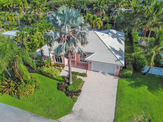 1870 Mediterranean Road W, Lake Clarke Shores, FL 33406