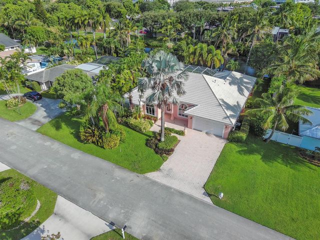 1870 Mediterranean Road W, Lake Clarke Shores, FL 33406