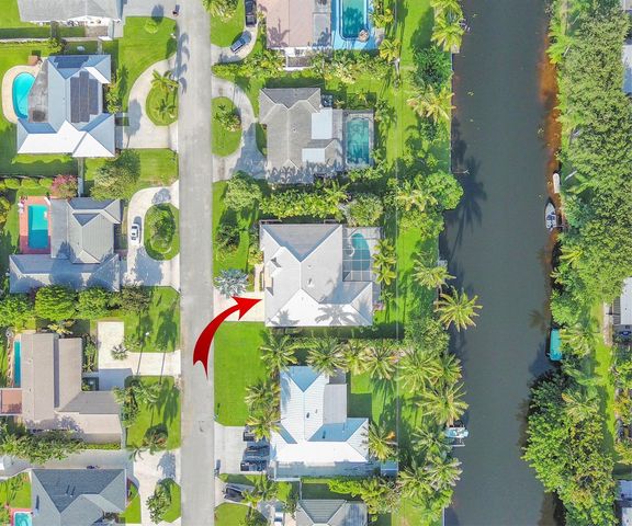 1870 Mediterranean Road W, Lake Clarke Shores, FL 33406