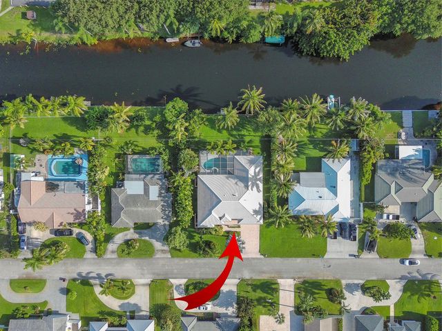1870 Mediterranean Road W, Lake Clarke Shores, FL 33406