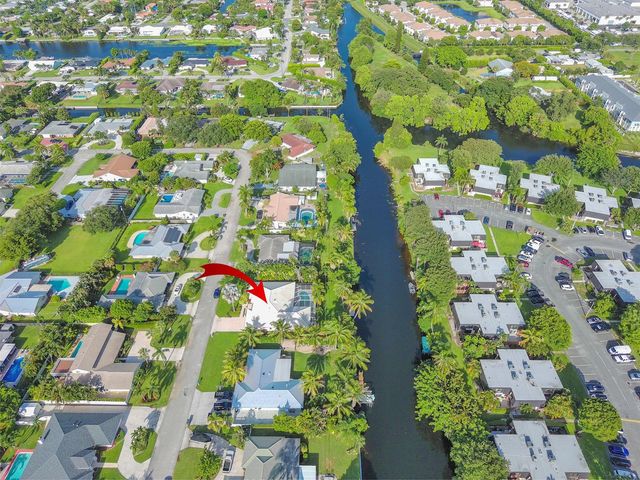 1870 Mediterranean Road W, Lake Clarke Shores, FL 33406