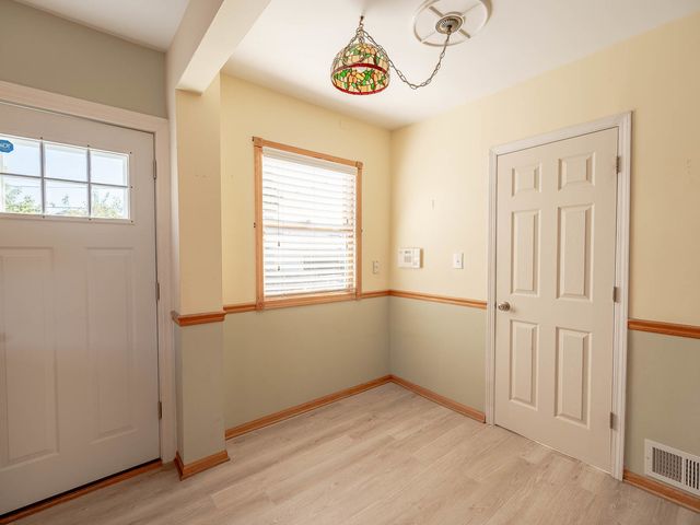 5831 W 89th Street, Oak Lawn, IL 60453