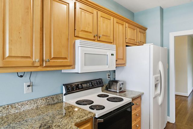 2917 Tabor Oaks Lane, Lexington, KY 40502