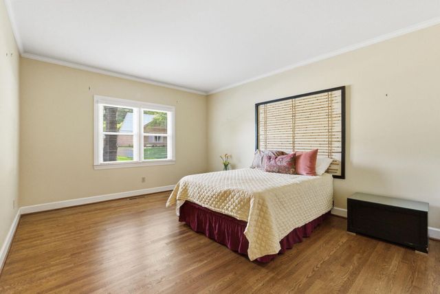 2917 Tabor Oaks Lane, Lexington, KY 40502