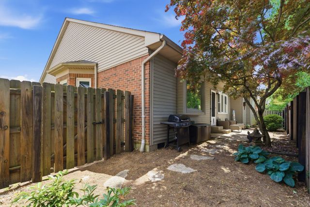 2917 Tabor Oaks Lane, Lexington, KY 40502