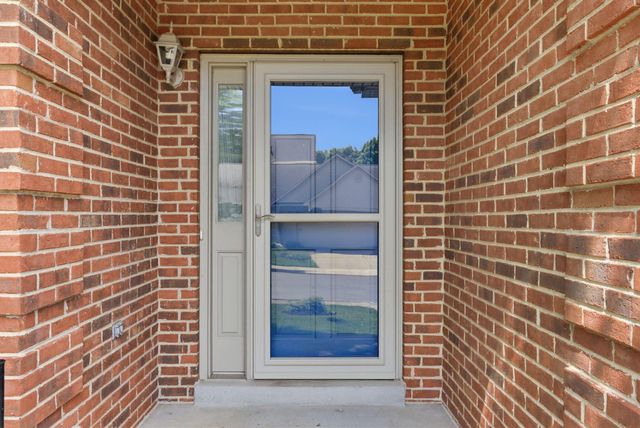2917 Tabor Oaks Lane, Lexington, KY 40502