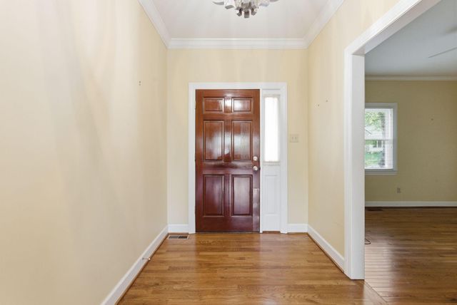 2917 Tabor Oaks Lane, Lexington, KY 40502