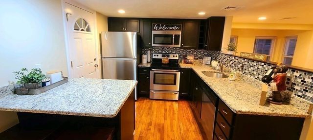 7 Jaques St, Somerville, MA 02145