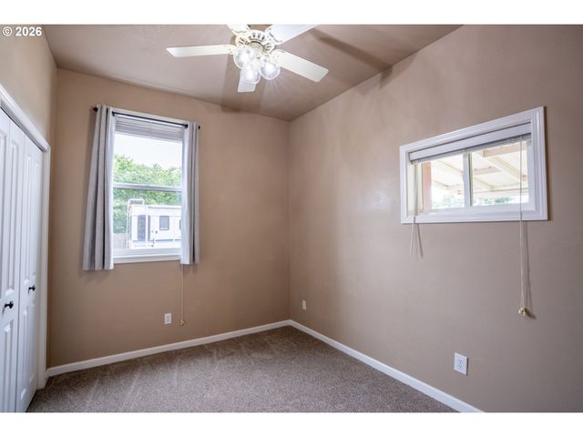 89827 FIR BUTTE Rd, Eugene, OR 97402