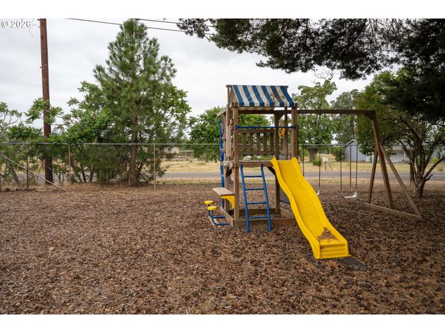 89827 FIR BUTTE Rd, Eugene, OR 97402