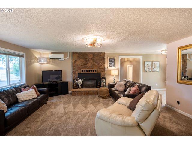 89827 FIR BUTTE Rd, Eugene, OR 97402