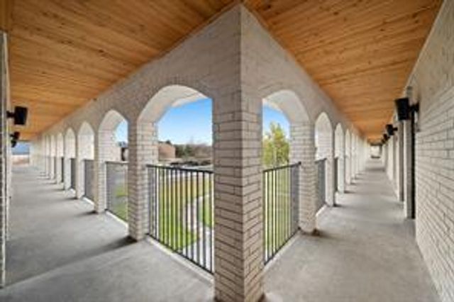 5911 Sheridan Ave LN C202, Austin, TX 78723