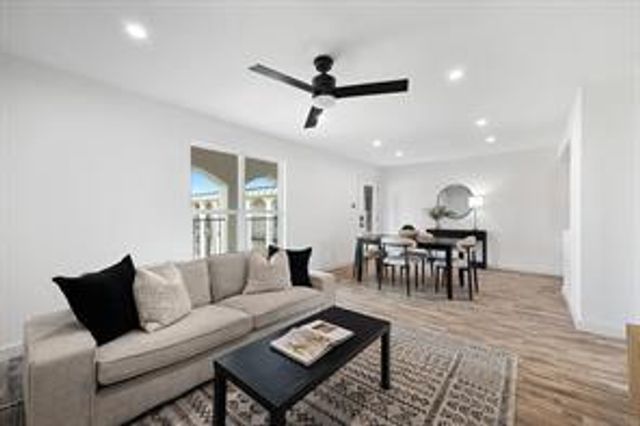 5911 Sheridan Ave LN C202, Austin, TX 78723