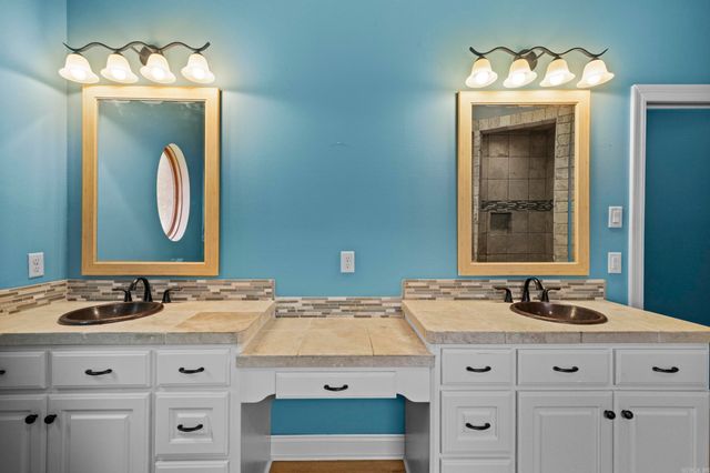 409 Cobblestone Dr, Cabot, AR 72023
