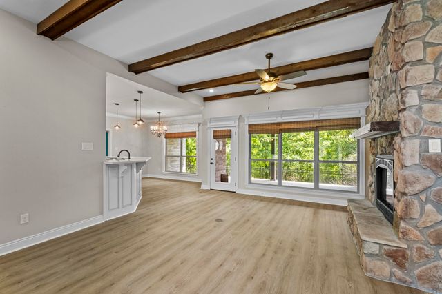 409 Cobblestone Dr, Cabot, AR 72023