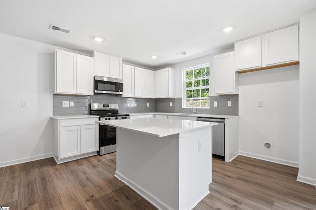 848 Mahaffey Court, Spartanburg, SC 29301