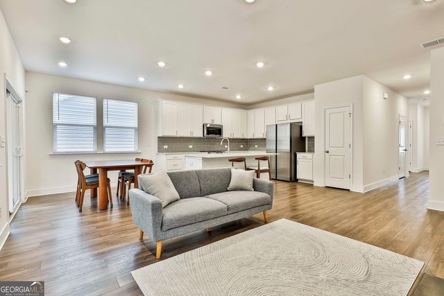 47 Airmont Drive, Sharpsburg, GA 30277