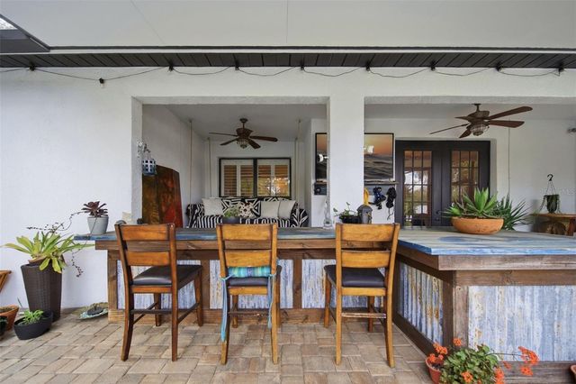 1605 HIDDEN MEADOW COURT, Valrico, FL 33594