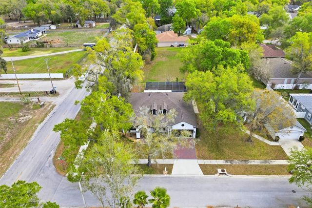 1605 HIDDEN MEADOW COURT, Valrico, FL 33594