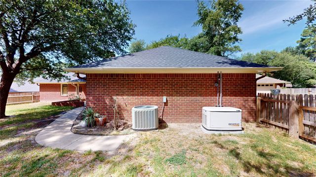 3308 Moss Glen, Tyler, TX 75707