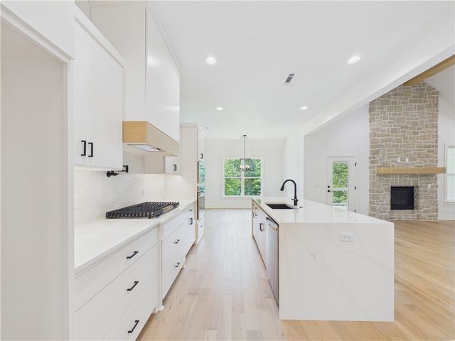 20 Singleton Drive, Bella Vista, AR 72715